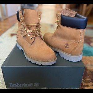BRAND NEW Timberland Boots